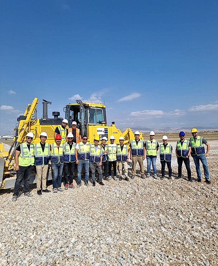 Komatsu’nun Teknoloji Harikası Akıllı Dozeriyle Verimli Bir Gelecek İnşa Ediliyor!