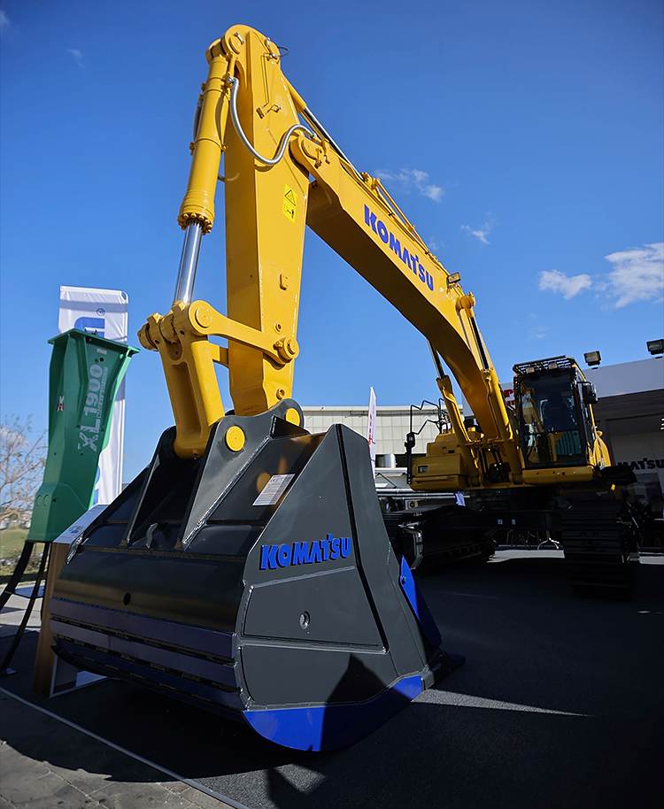 Komatsu, Mermer Fuarı 2024’te 4 İddialı Ürün Sergiledi!